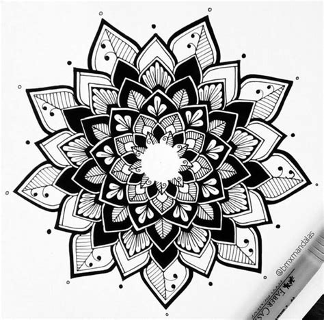 Oct 26, 2022 In modern times, there are many non-standard tattoo designs, but the circular mandala remains the most canonical option. . Plantilla mandala tattoo